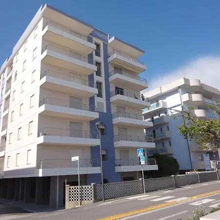 In 35831 Apartment